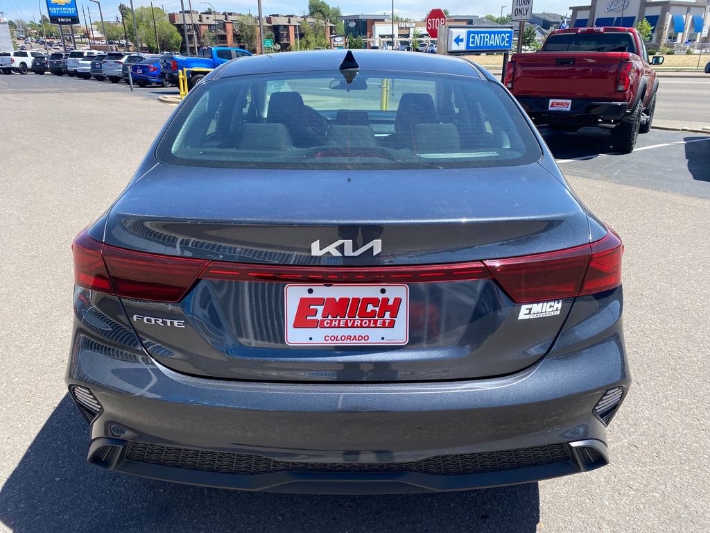 Used 2024 Kia Forte LXS w/ LXS Technology Package FWD image 4