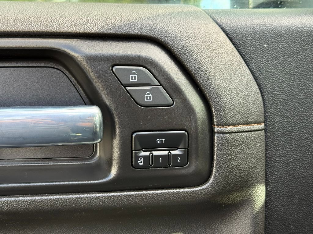 Used 2022 GMC Sierra 2500 AT4 w/ AT4 Premium Plus Package image 23