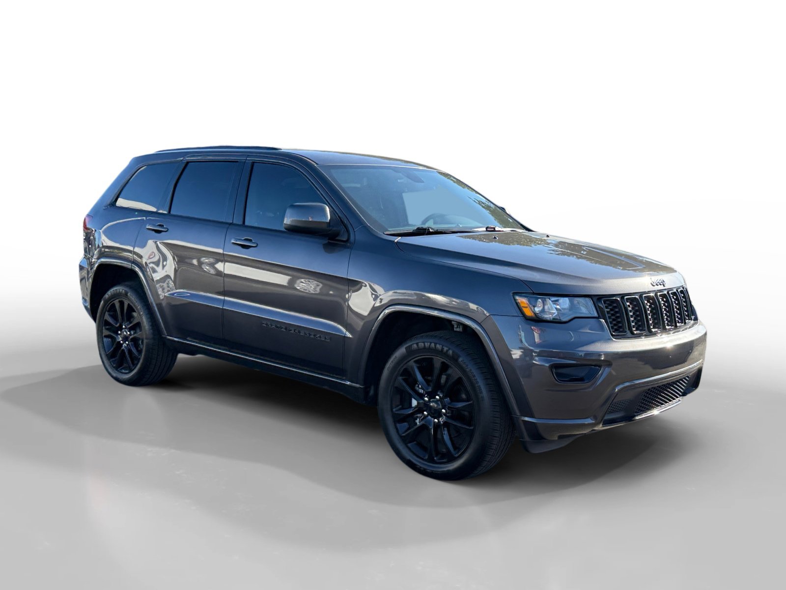 Used 2020 Jeep Grand Cherokee Altitude image 7