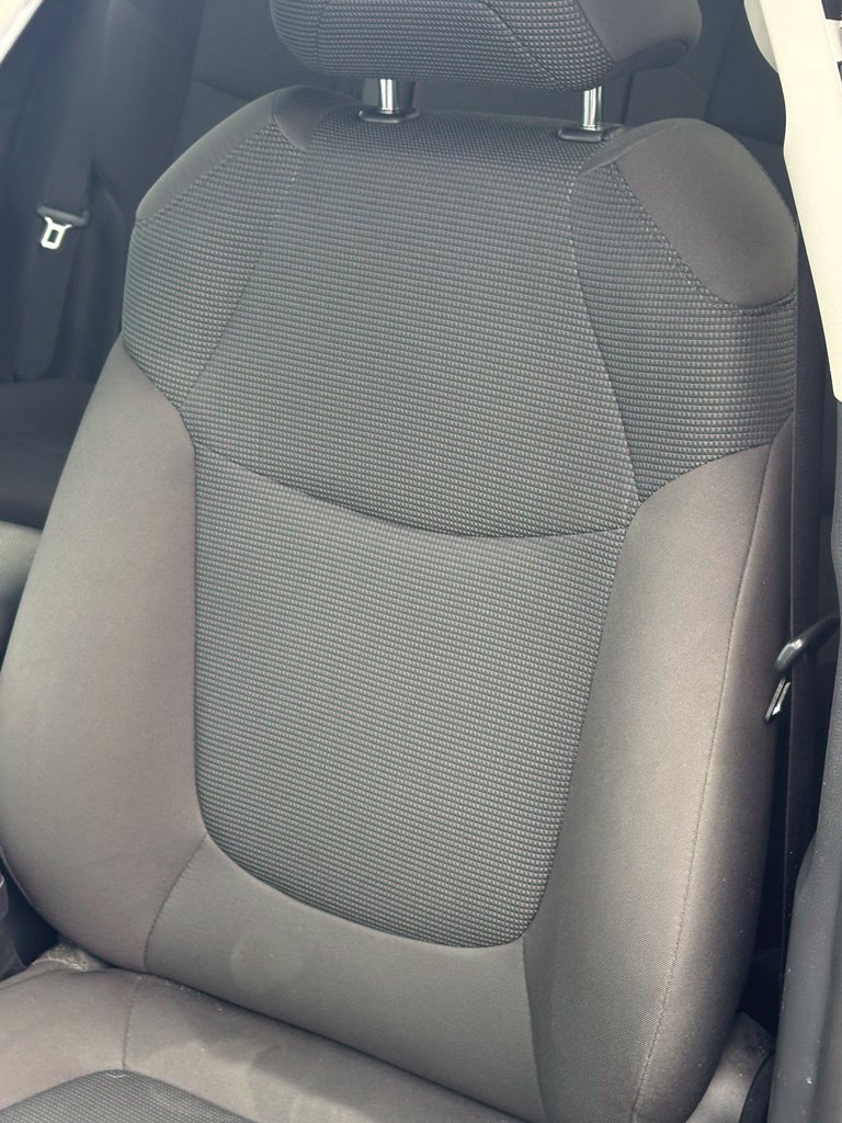 Used 2024 Toyota RAV4 LE AWD/4WD image 9