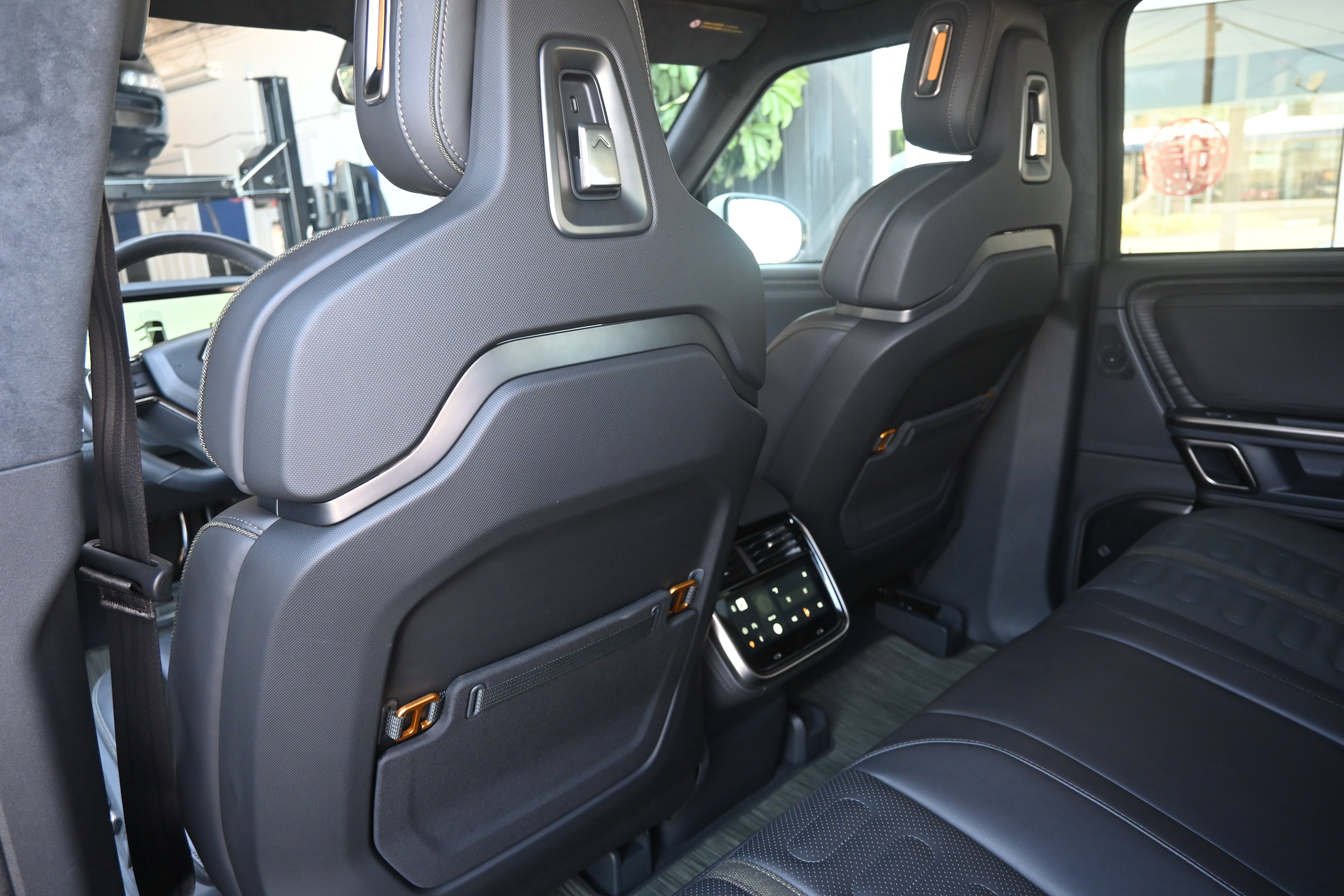 Used 2023 Rivian R1T Adventure image 42