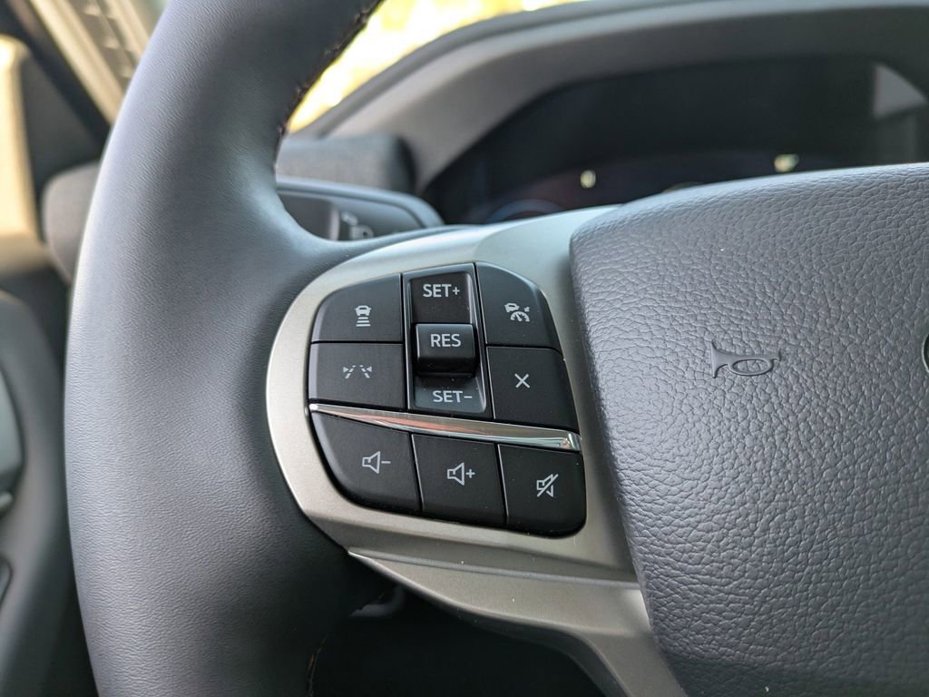 New 2026 Ford Explorer Active w/ Active Comfort Package image 30