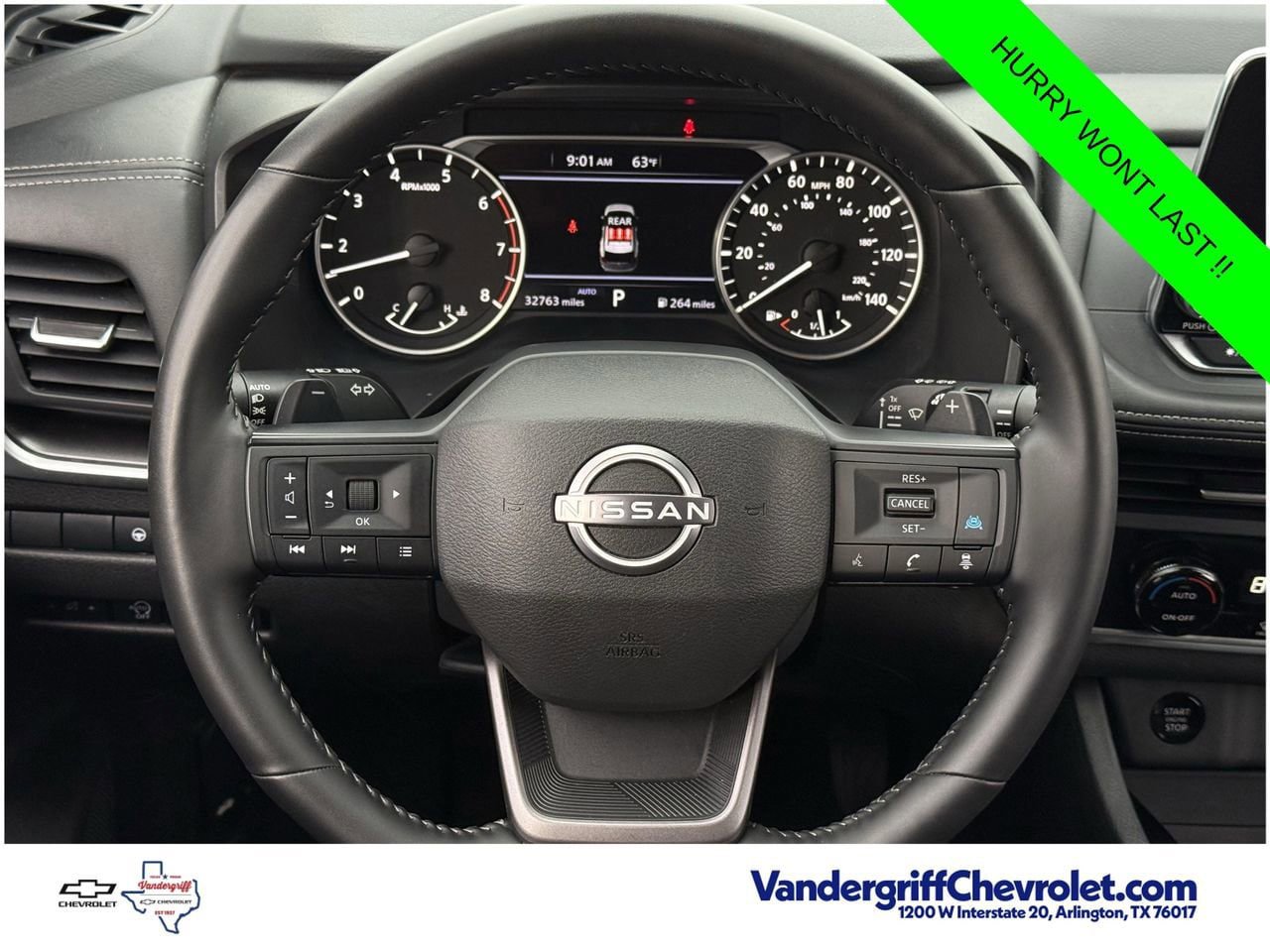 Used 2025 Nissan Rogue SV AWD/4WD image 12