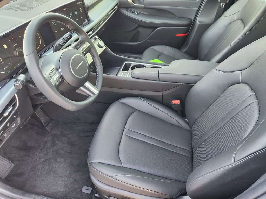 New 2025 Hyundai Sonata Limited FWD image 8