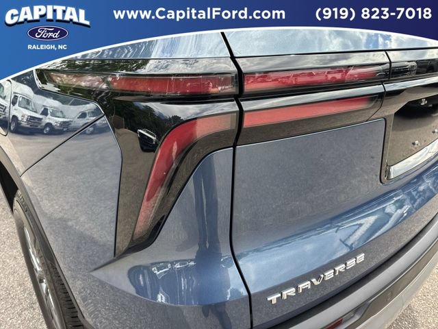 Used 2026 Chevrolet Traverse LT w/ Driver Confidence Package FWD image 15