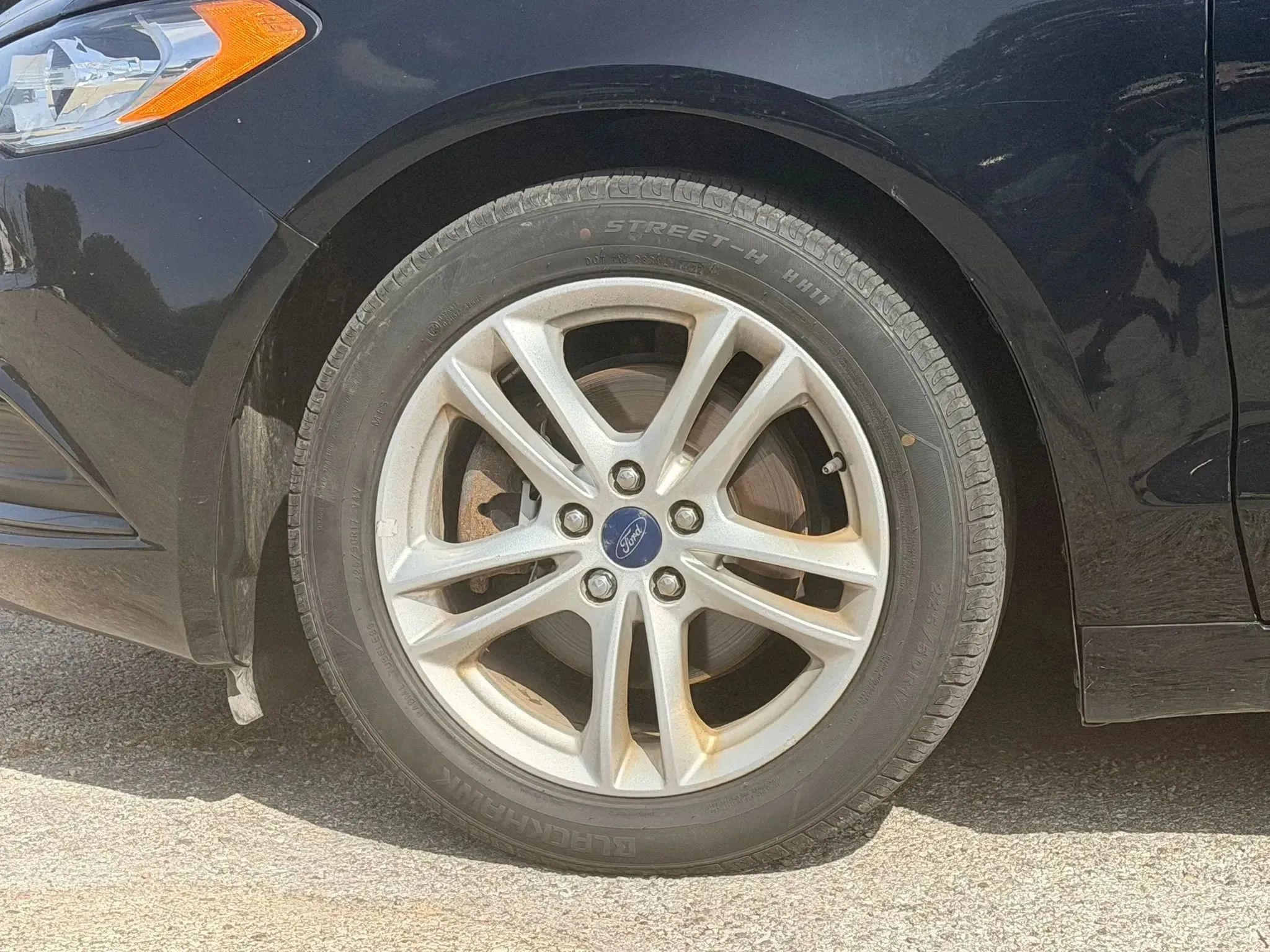 Used 2018 Ford Fusion S FWD image 3