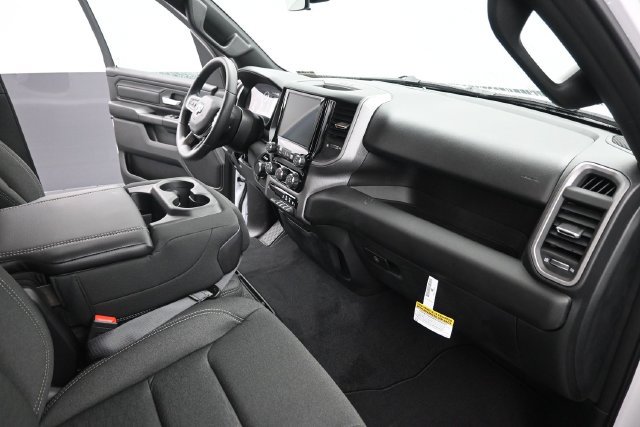 New 2027 RAM 1500 Express AWD/4WD image 29