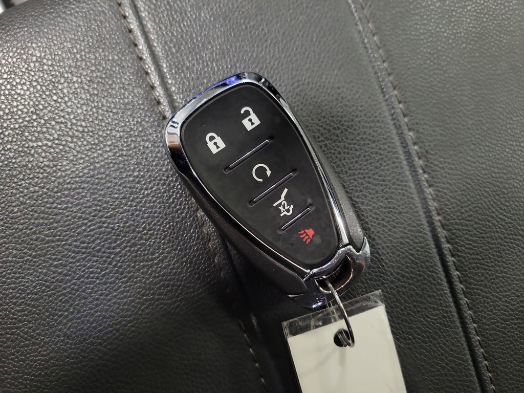 Used 2020 Chevrolet Traverse LT w/ LPO, Floor Liner Package image 16