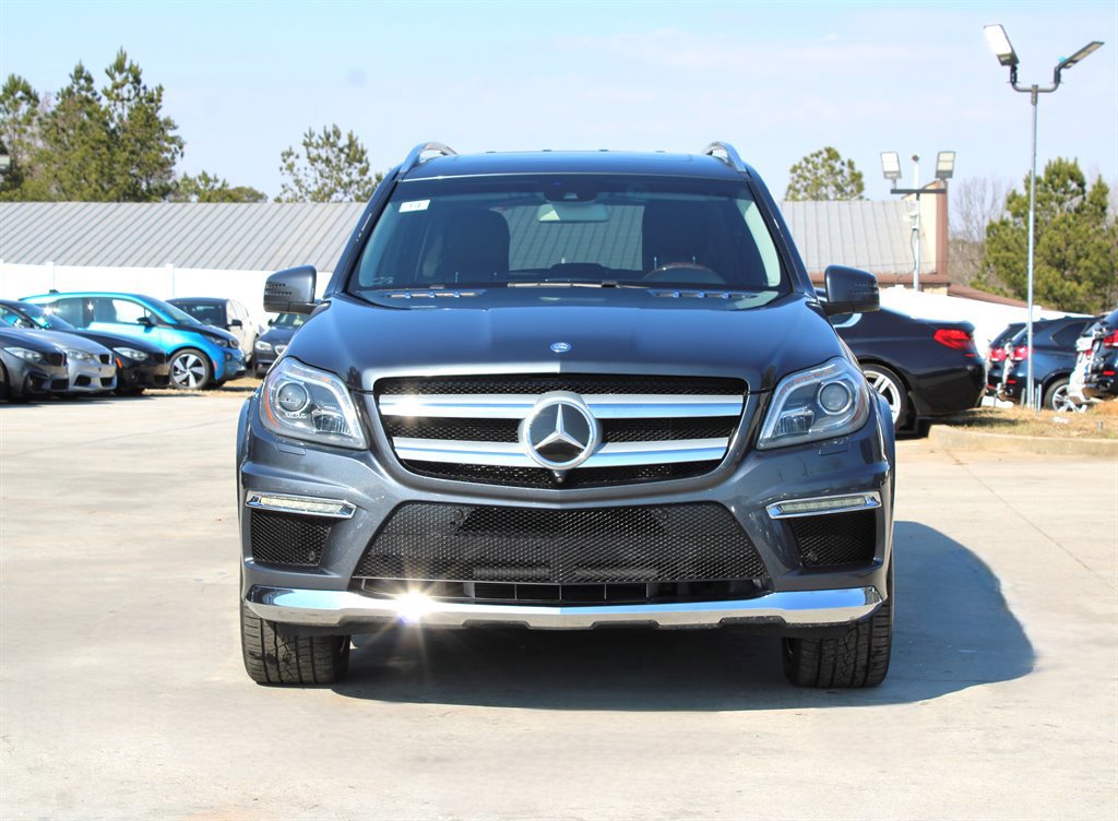 Used 2013 Mercedes-Benz GL 550 4MATIC image 2