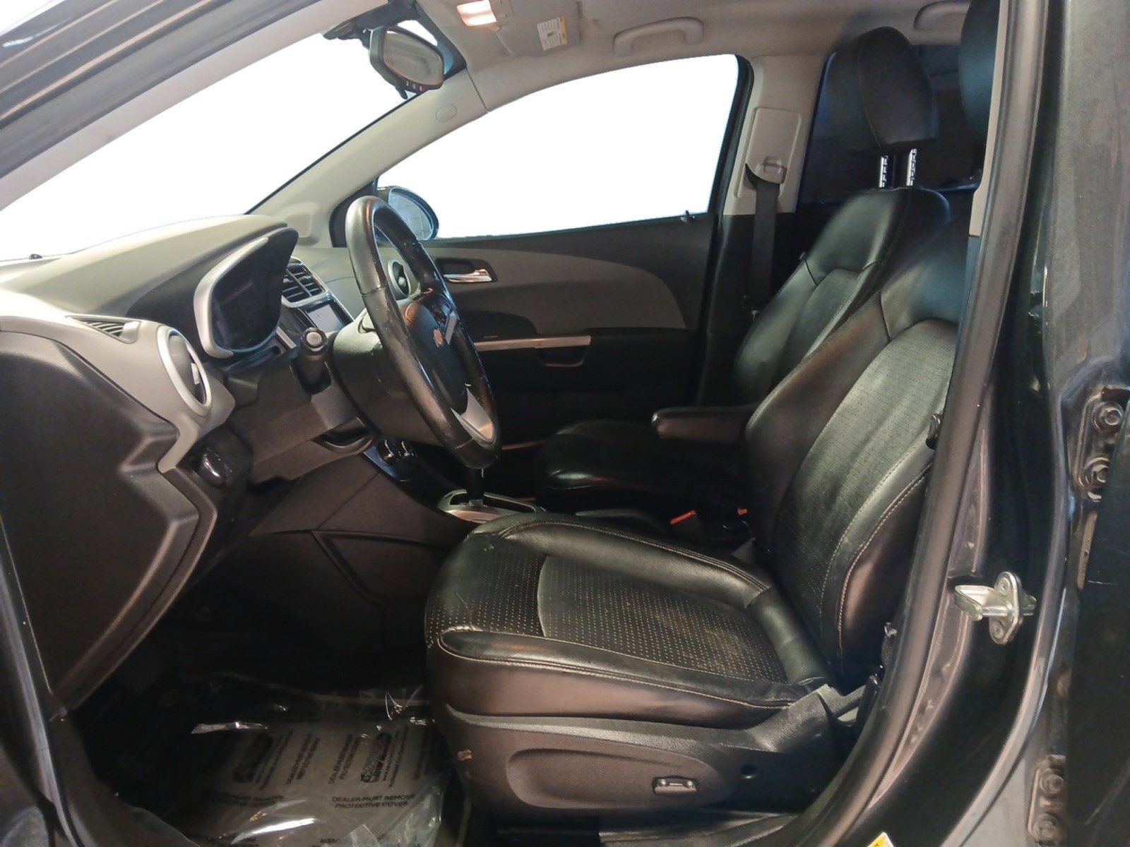 Used 2017 Chevrolet Sonic Premier image 9