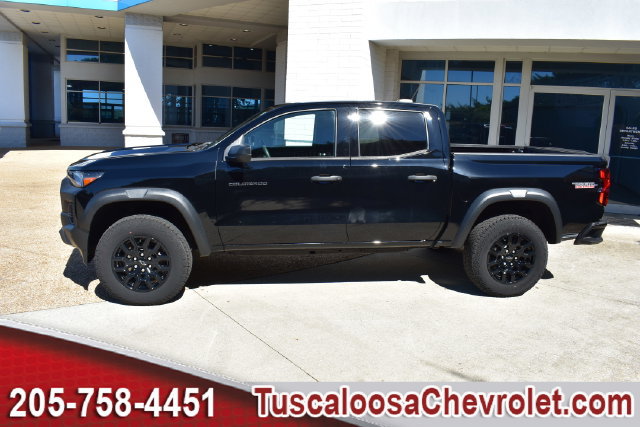 Certified 2024 Chevrolet Colorado Trail Boss w/ Advanced Trailering Package AWD/4WD image 7
