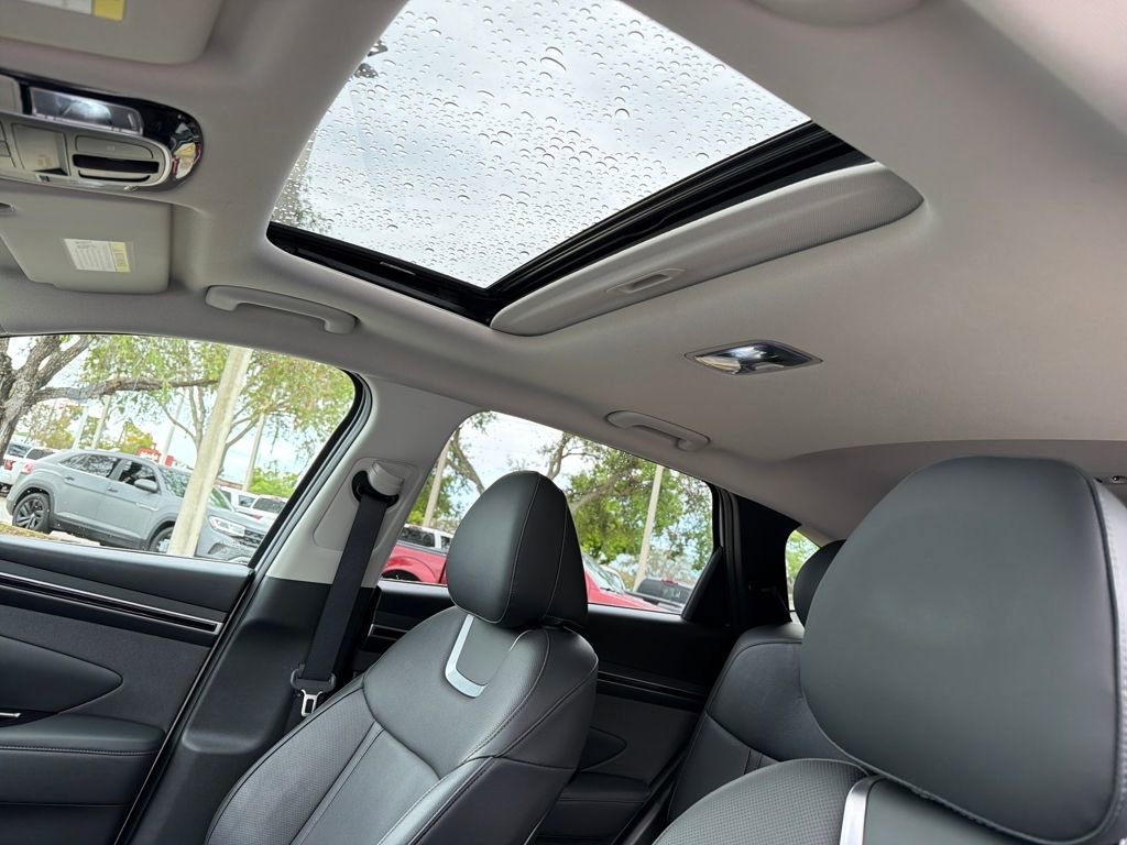 Used 2022 Hyundai Tucson SEL w/ Convenience + Premium Package image 16