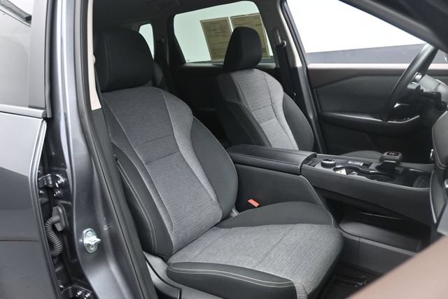 Used 2023 Nissan Rogue SV AWD/4WD image 32