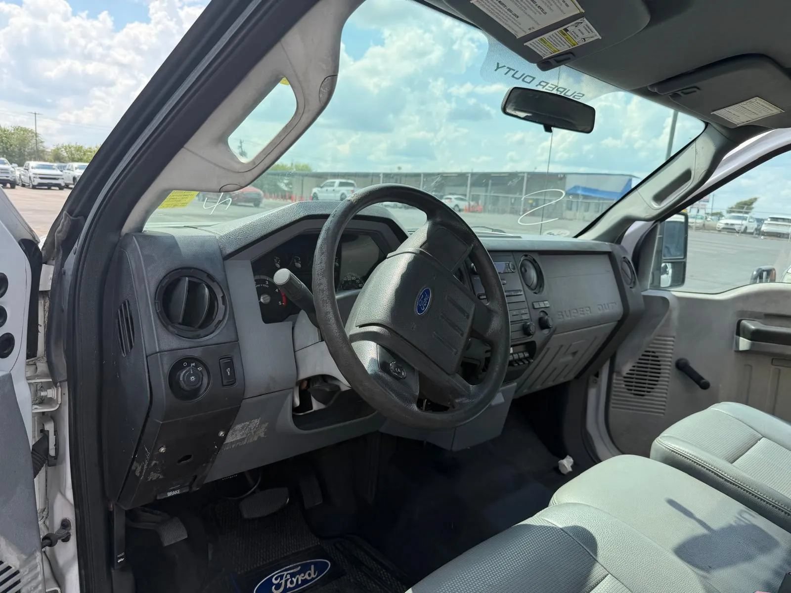 Used 2014 Ford F350 XL w/ Trailer Tow Package RWD image 10
