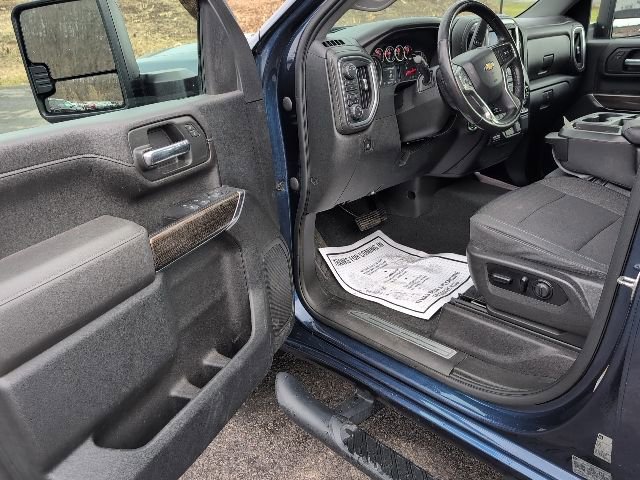 Used 2021 Chevrolet Silverado 3500 LT w/ Convenience Package AWD/4WD image 11