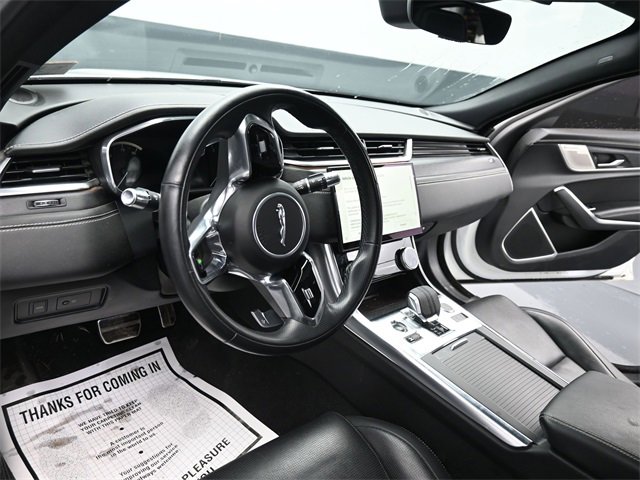 Used 2022 Jaguar XF R-Dynamic SE image 13