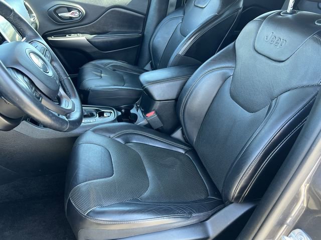 Used 2019 Jeep Cherokee Limited w/ Technology Group image 29