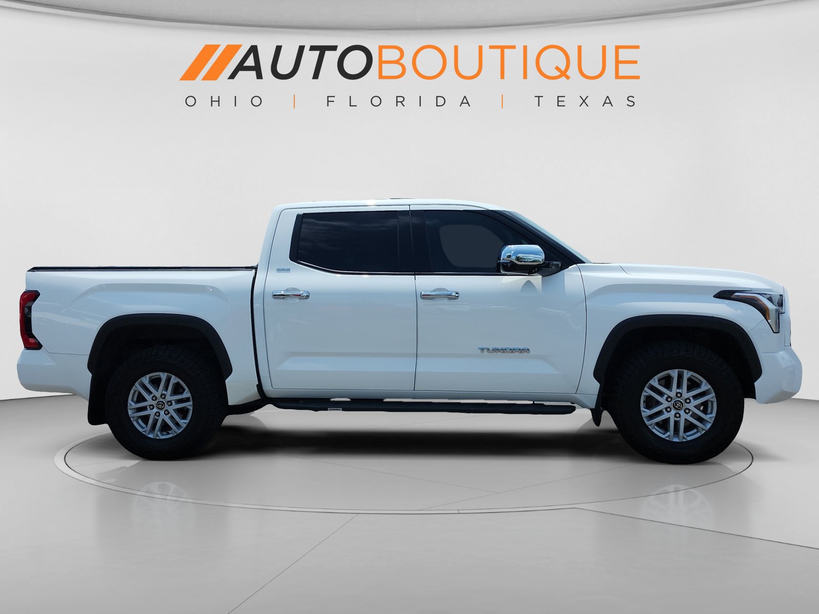 Used 2023 Toyota Tundra SR5 w/ SR5 Convenience Package AWD/4WD image 7