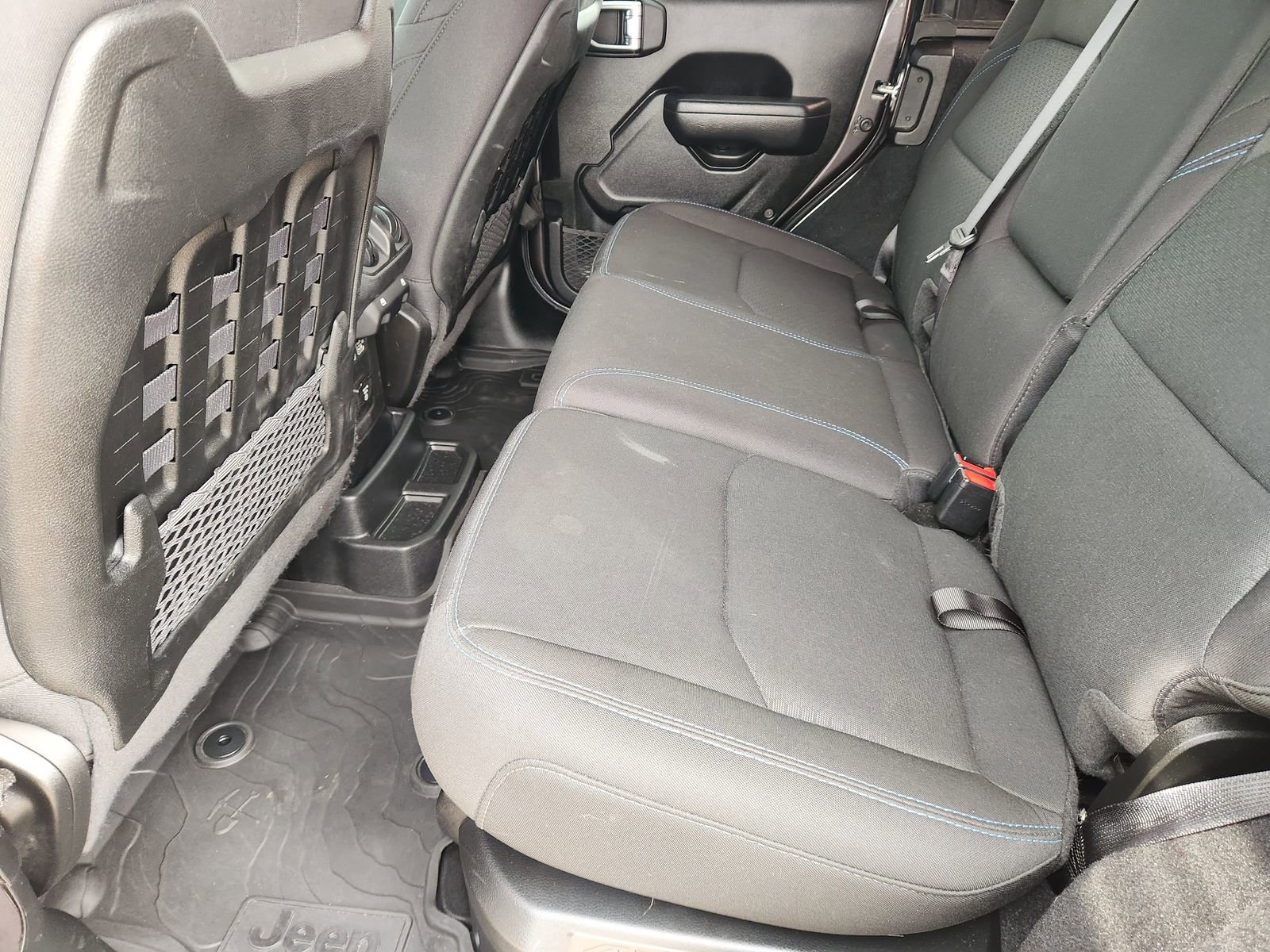 Used 2022 Jeep Wrangler Unlimited Rubicon 4xe w/ Steel Bumper Group image 29