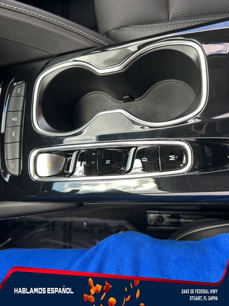 Used 2022 Buick Envision Essence w/ Technology Package I FWD image 25