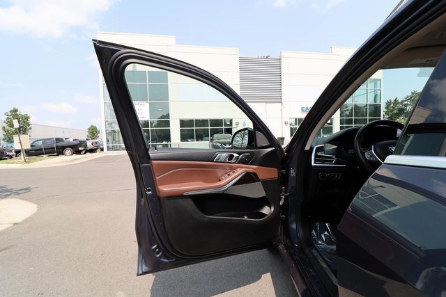 Used 2020 BMW X7 xDrive40i w/ Premium Package image 39