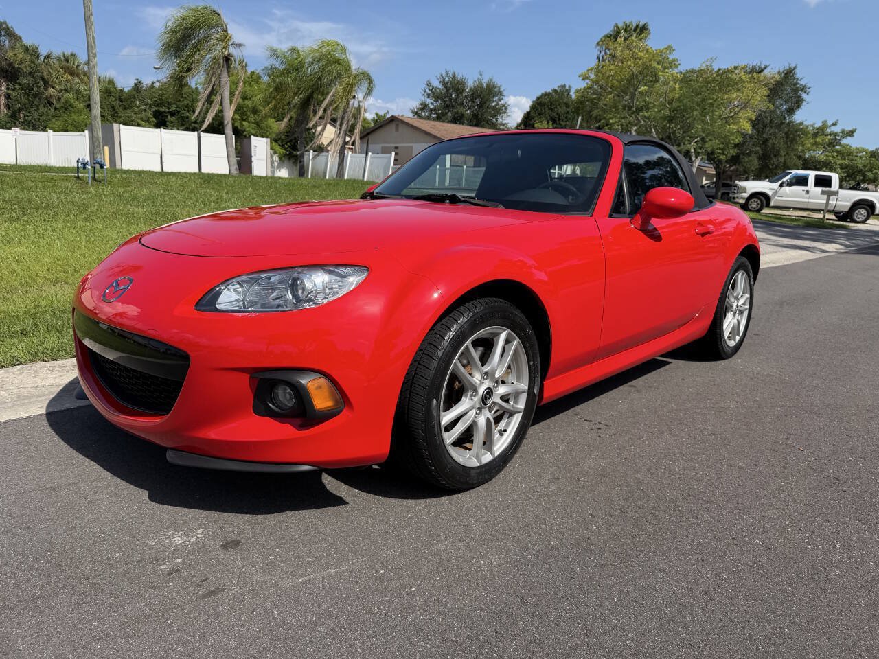 Used 2013 MAZDA MX-5 Miata Sport RWD image 1