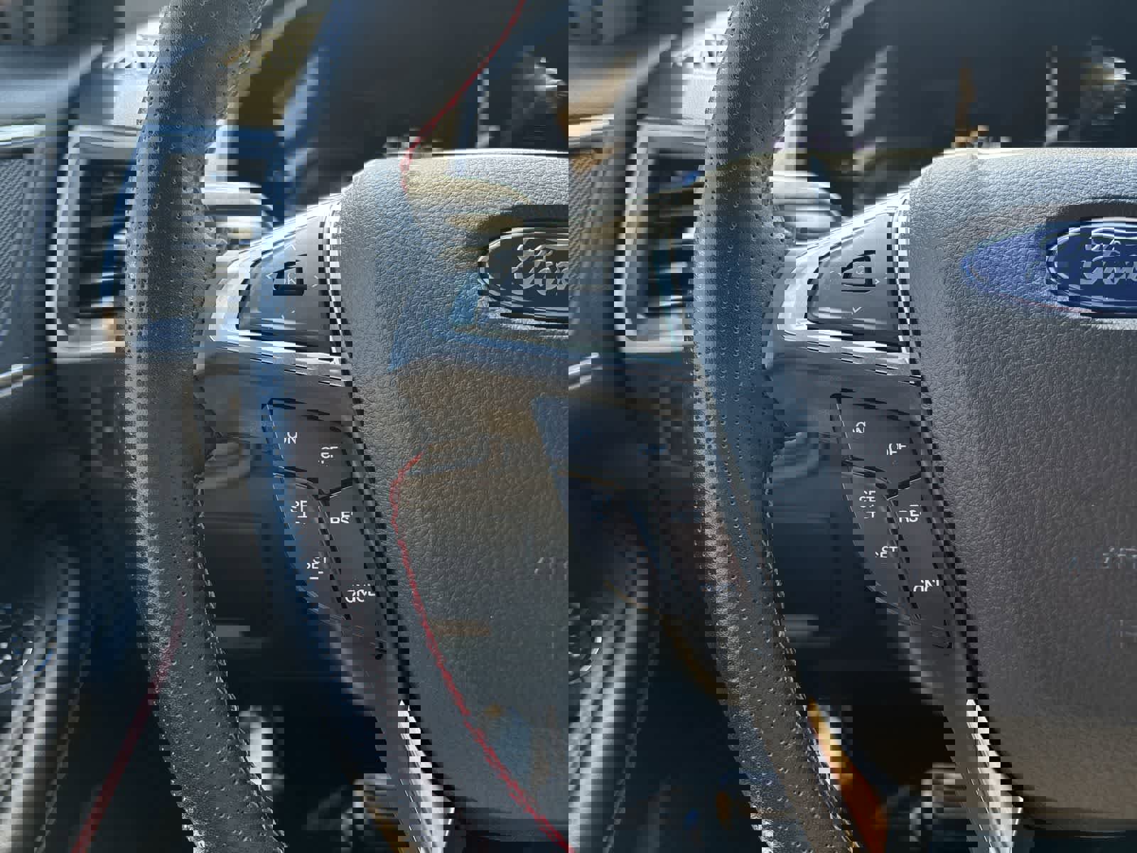 Used 2022 Ford Edge ST-Line AWD/4WD image 12