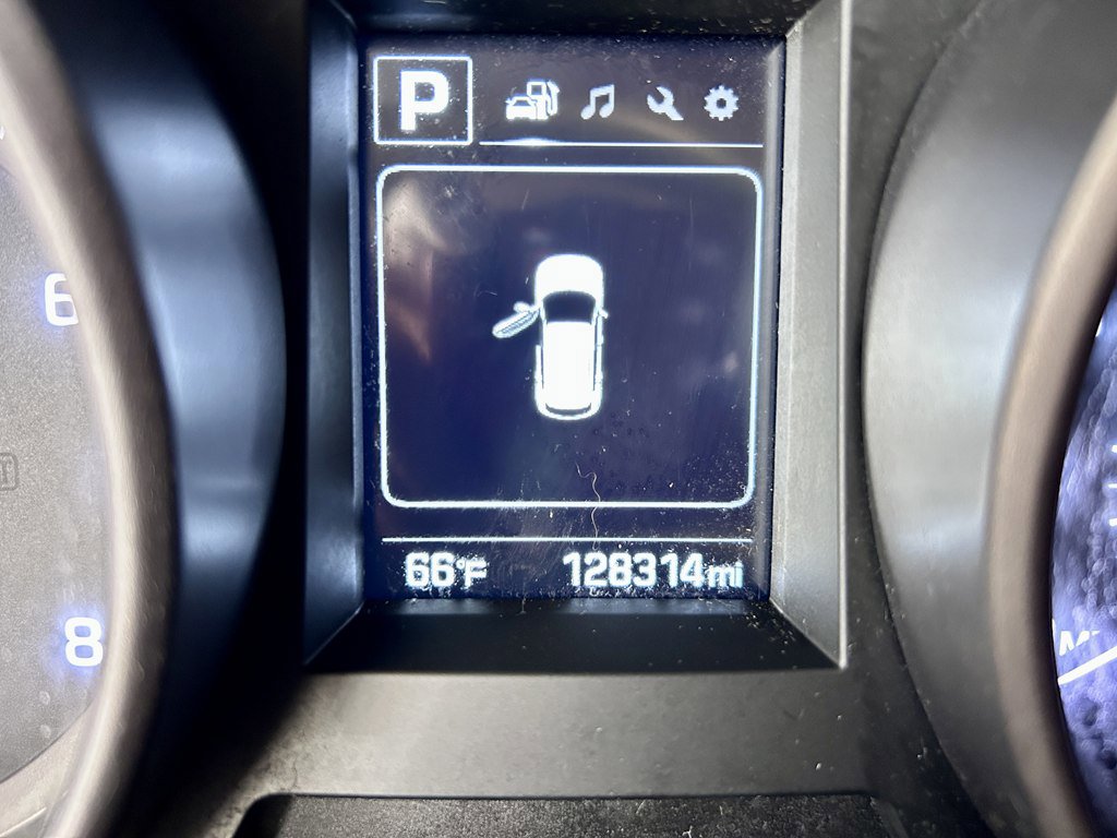 Used 2017 Hyundai Santa Fe Sport FWD image 20