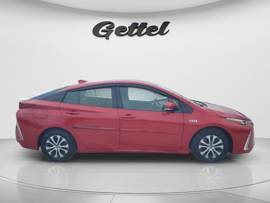 Used 2020 Toyota Prius Prime XLE FWD image 4