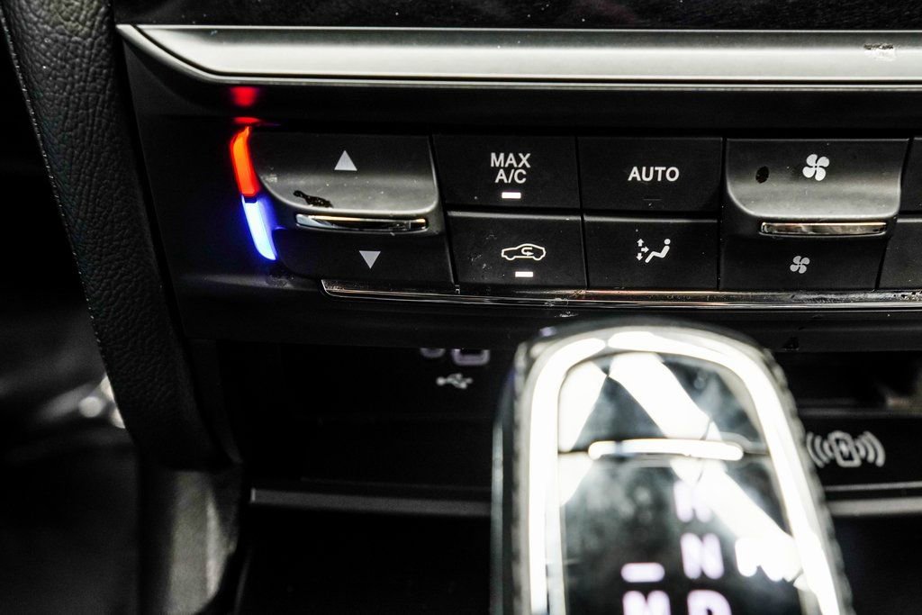 Used 2022 Maserati Quattroporte Modena Q4 image 23