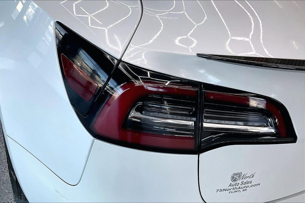 Used 2019 Tesla Model 3 Standard Range Plus image 21