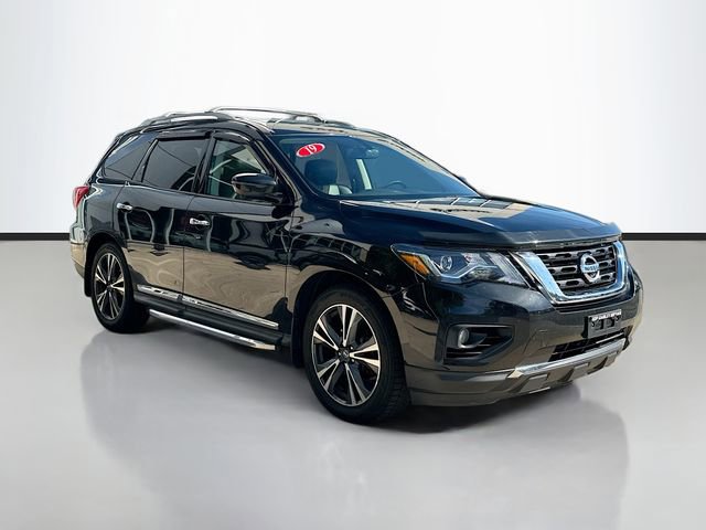 Used 2019 Nissan Pathfinder Platinum image 3