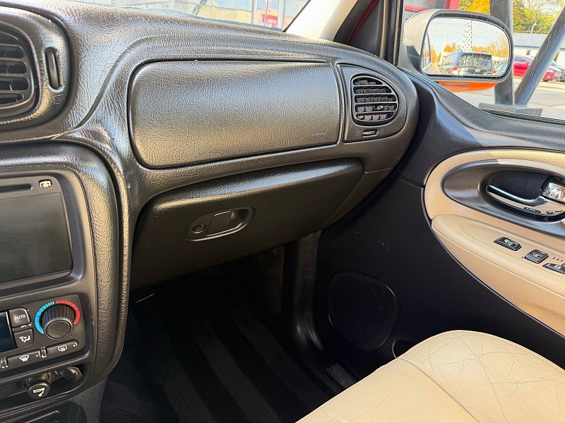Used 2005 Chevrolet TrailBlazer LT image 15