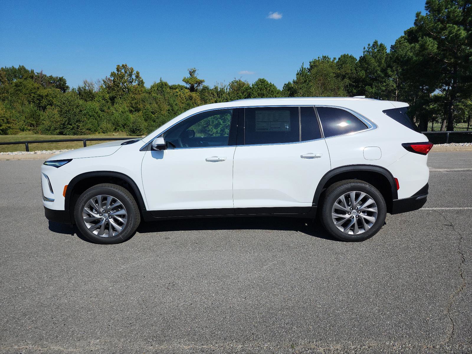 New 2026 Buick Enclave Preferred w/ Power Package image 2