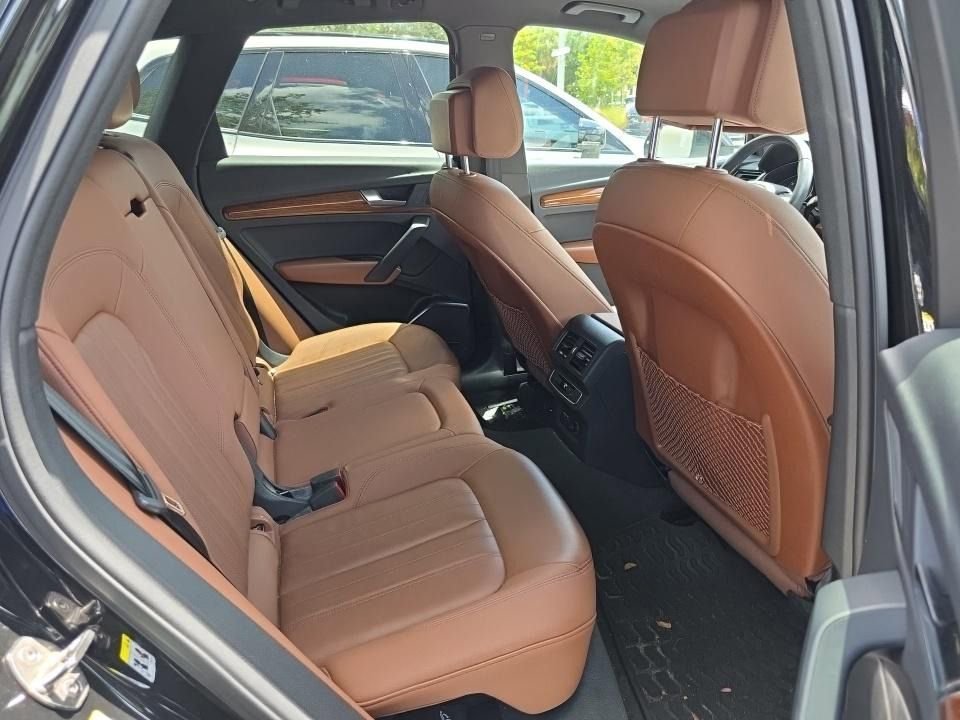 Used 2023 Audi Q5 2.0T Premium w/ Convenience Package image 5