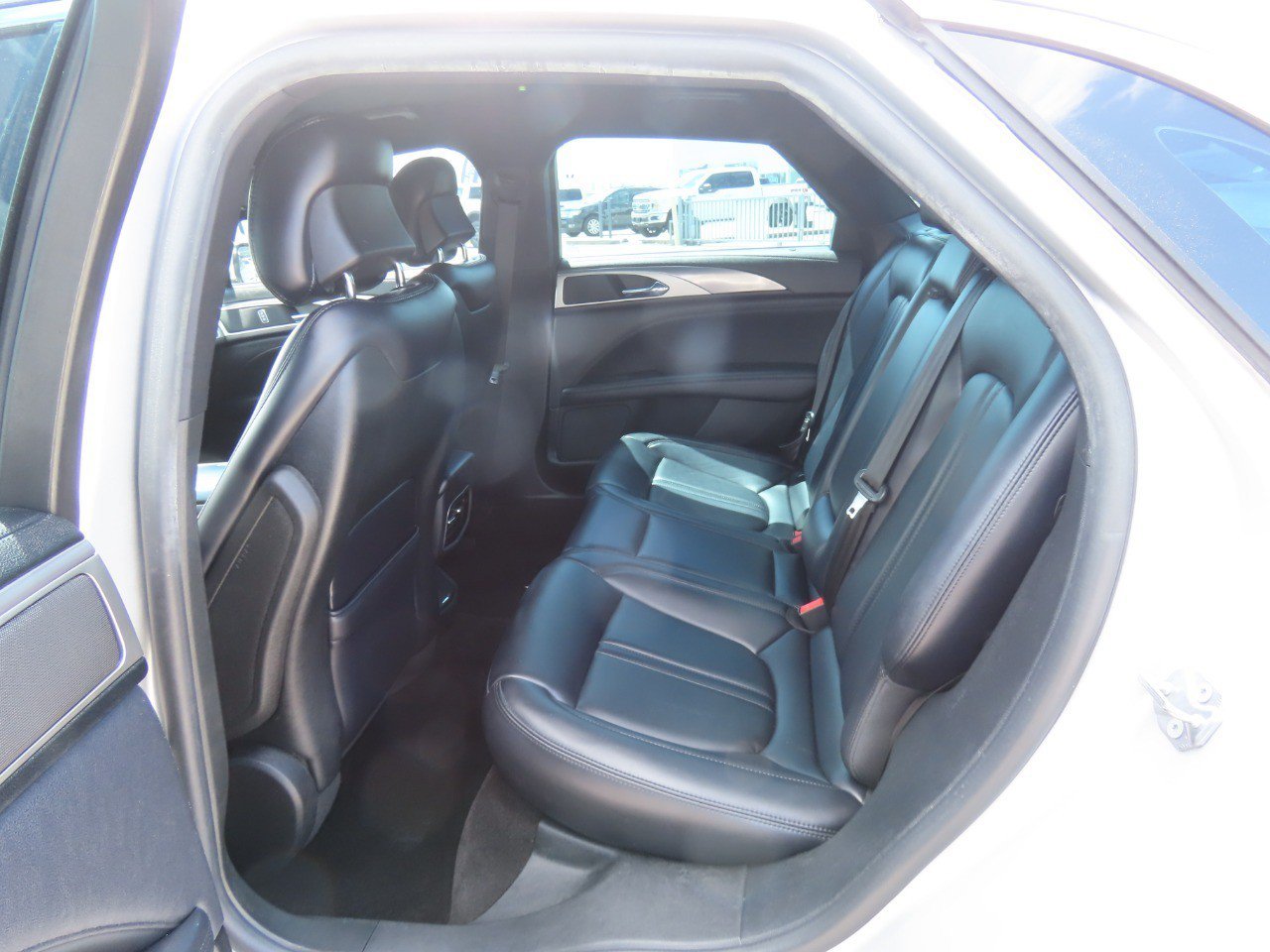 Used 2018 Lincoln MKZ Premiere FWD image 20