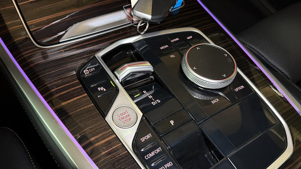 Used 2026 BMW X5 xDrive40i image 26