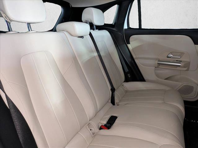 Certified 2022 Mercedes-Benz GLA 250 image 20