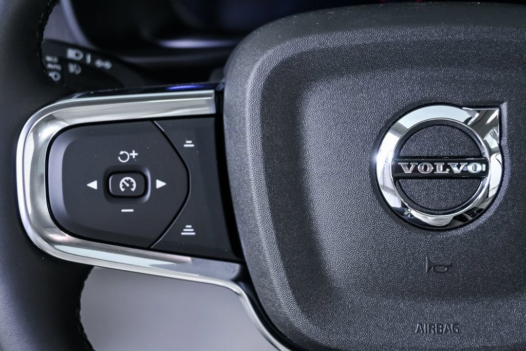 New 2026 Volvo XC40 B5 Ultra w/ Protection Package Premier image 10