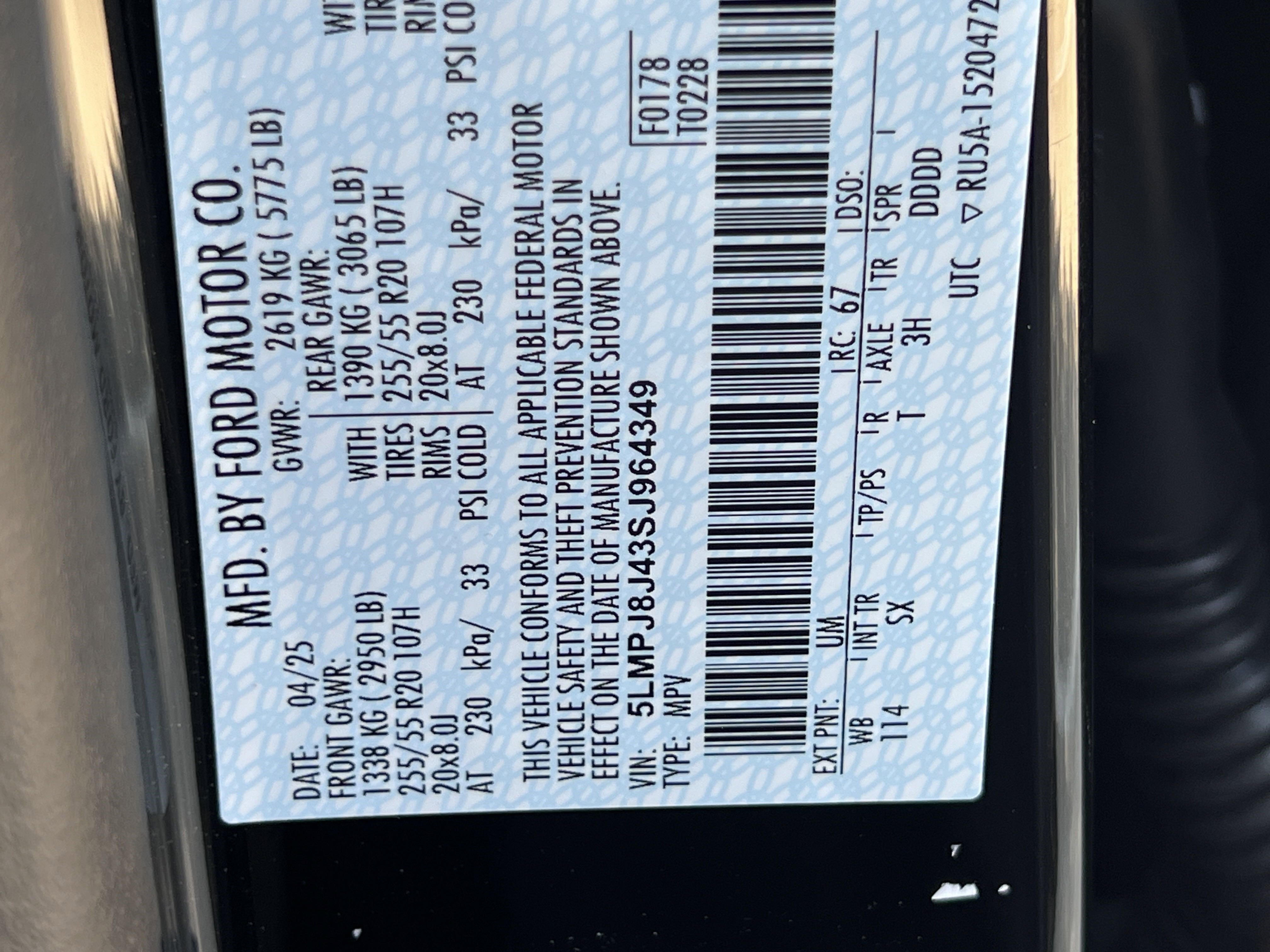 New 2025 Lincoln Nautilus Premier w/ Jet Appearance Package image 32