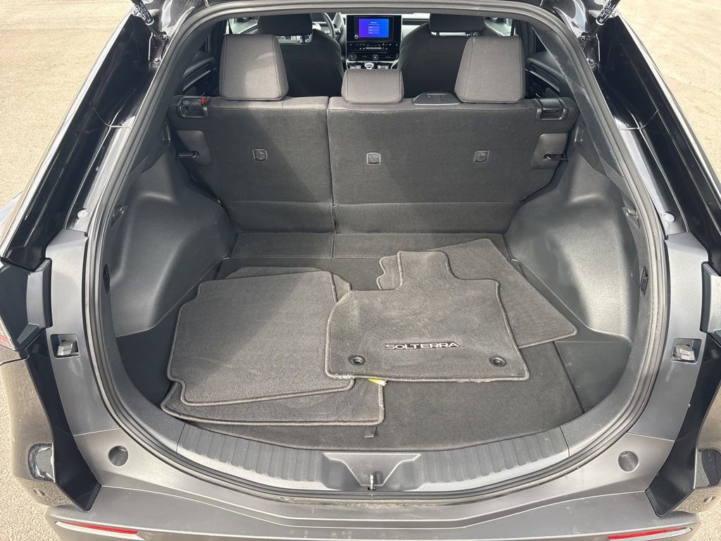 Used 2024 Subaru Solterra Premium image 23