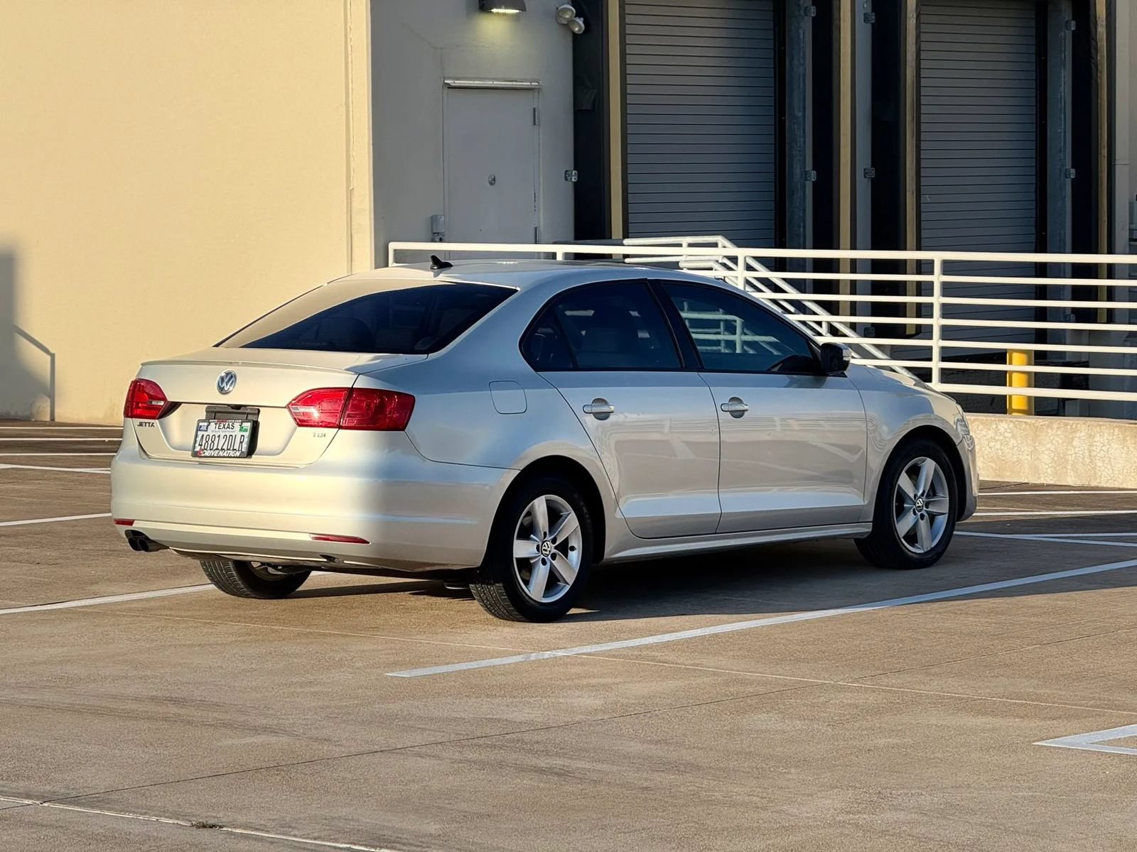 Used 2012 Volkswagen Jetta TDI FWD image 7
