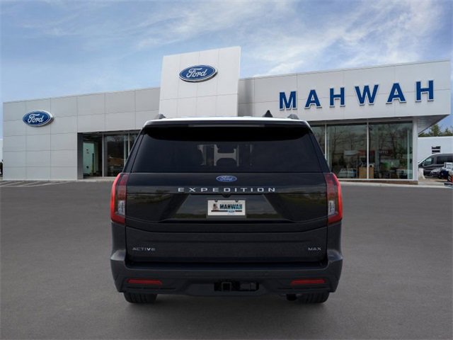 New 2025 Ford Expedition Max Active image 5