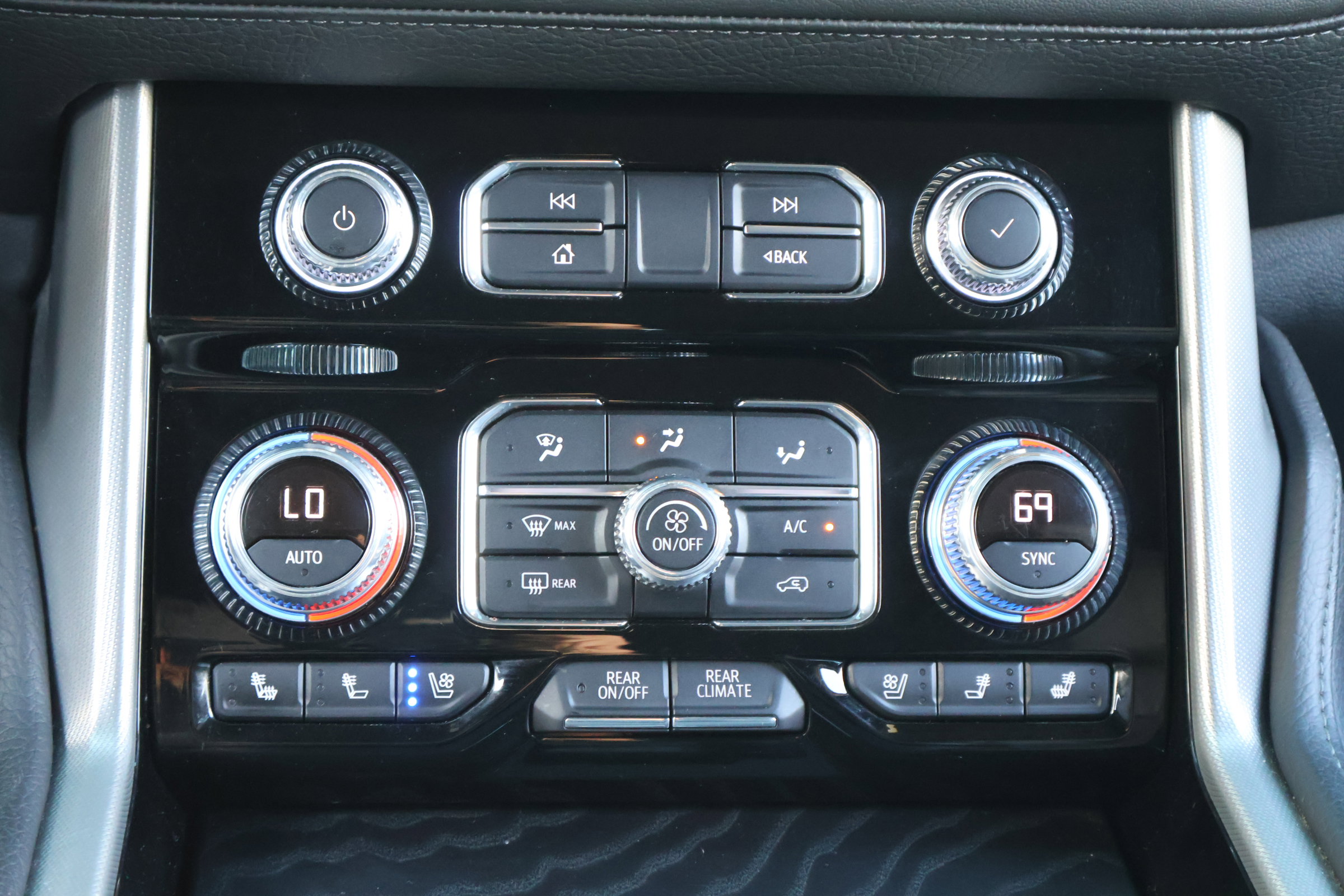 Used 2022 GMC Yukon XL Denali image 21