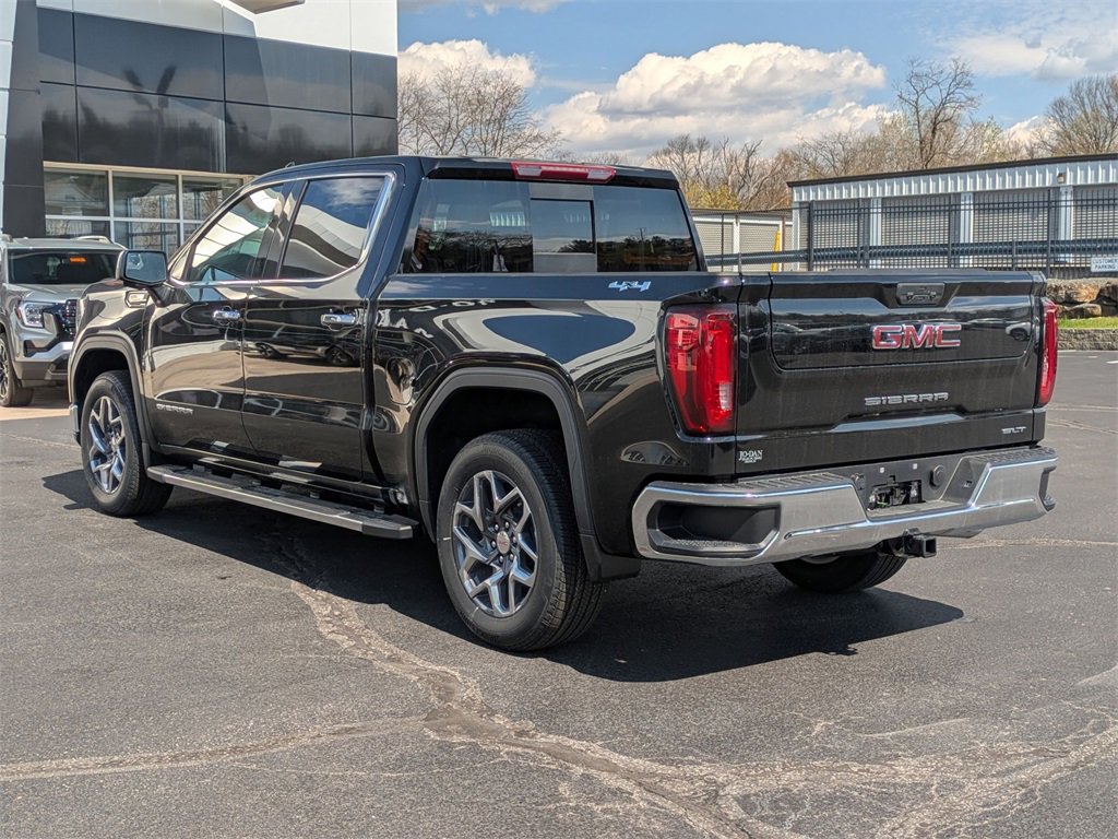 New 2025 GMC Sierra 1500 SLT w/ SLT Premium Package image 4
