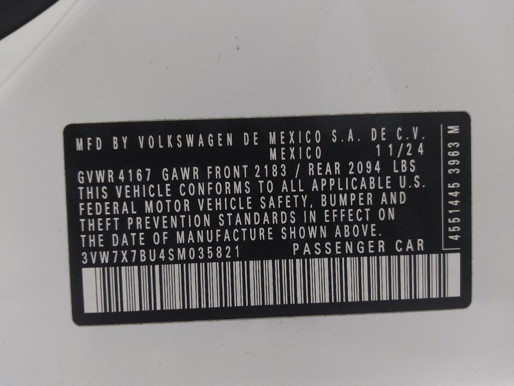 Used 2025 Volkswagen Jetta SE FWD image 33