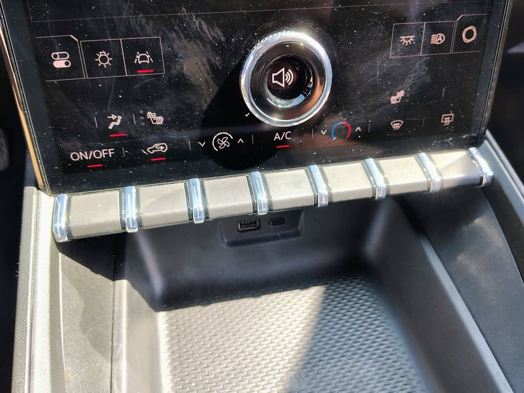 Certified 2025 GMC Terrain Elevation AWD/4WD image 26