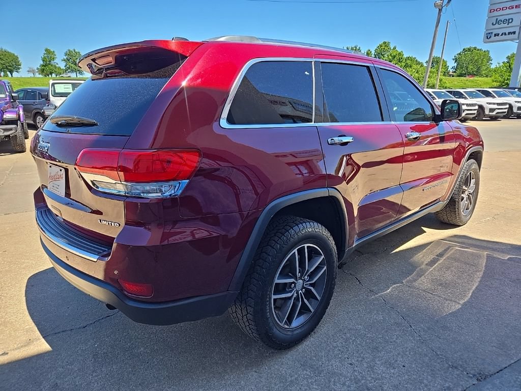 Used 2018 Jeep Grand Cherokee Limited AWD/4WD image 11