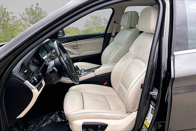 Used 2015 BMW 535i xDrive Sedan AWD/4WD image 18