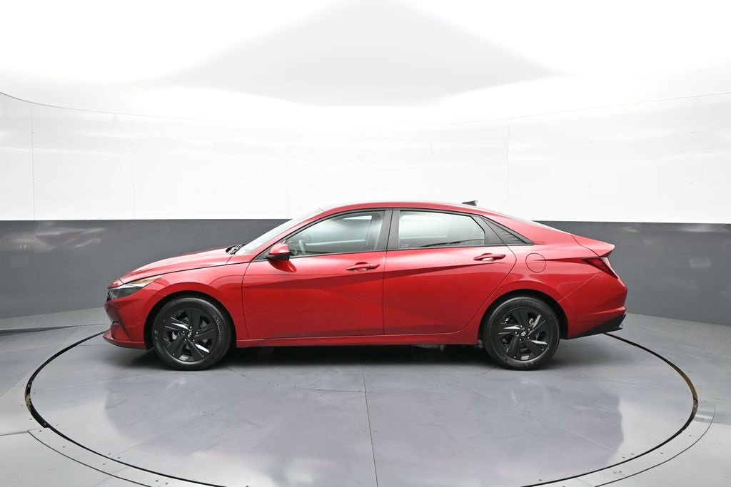 Certified 2021 Hyundai Elantra SEL image 9